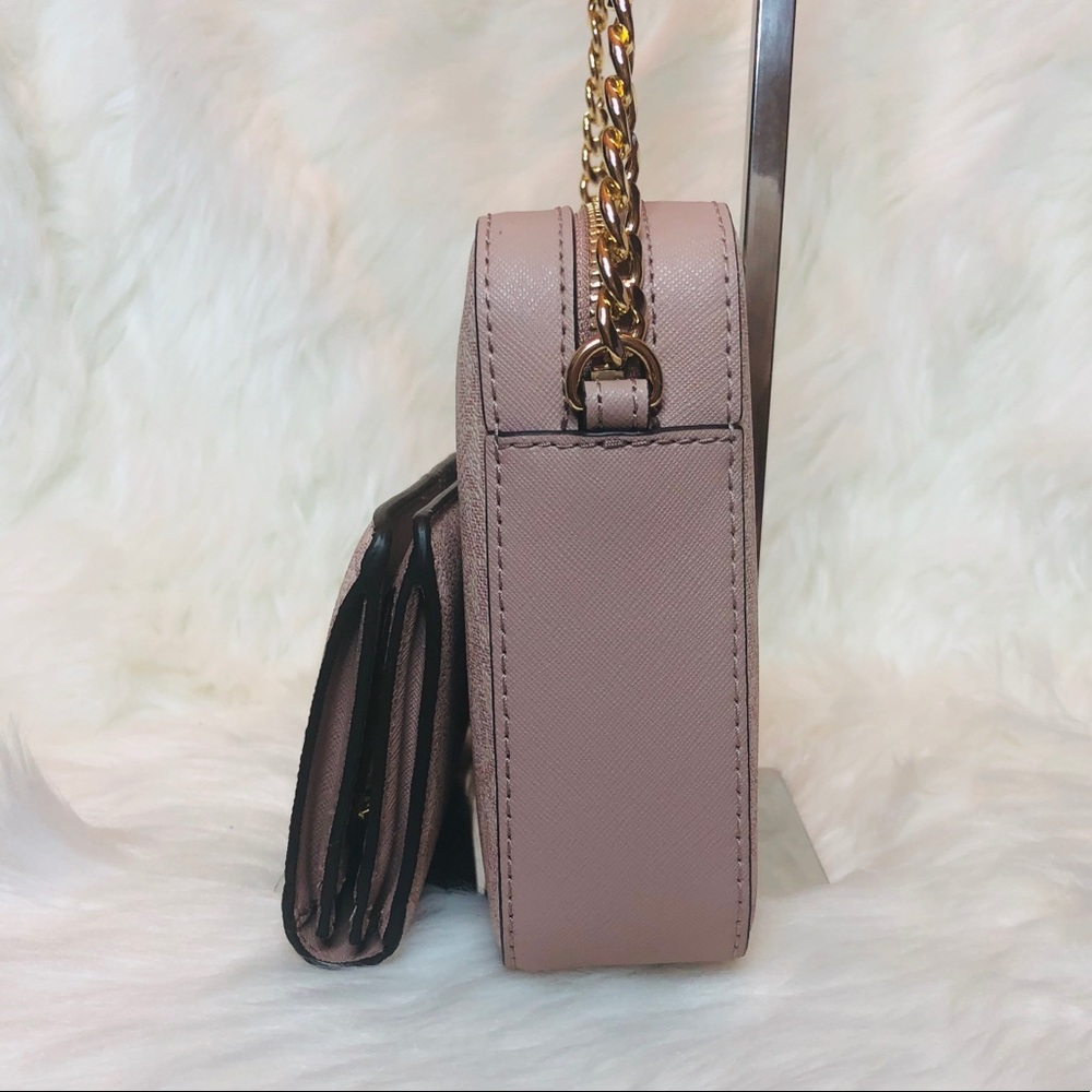 Michael Kors Jet Set Crossbody Wallet Set - Picture 3 of 8
